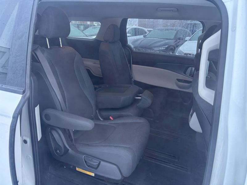 kia Carnival 2022 - 12
