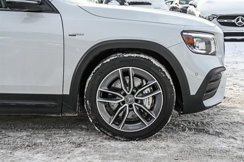 mercedes-benz GLB35 AMG 2023 - 12