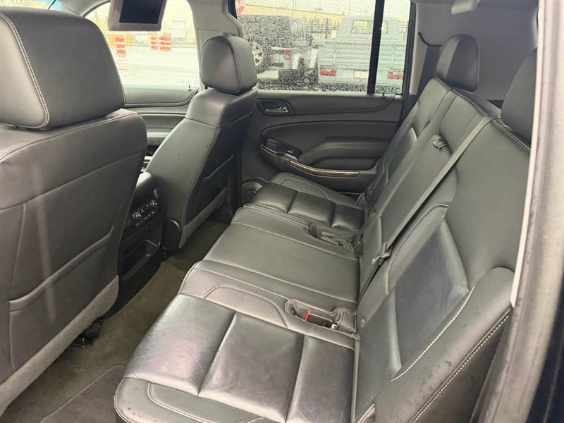 chevrolet Suburban 2018 - 14