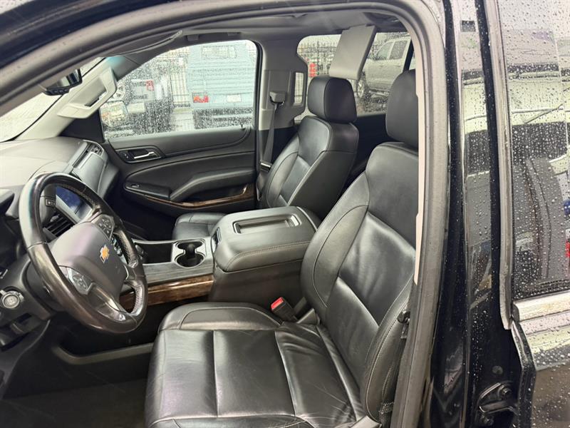 chevrolet Suburban 2018 - 16