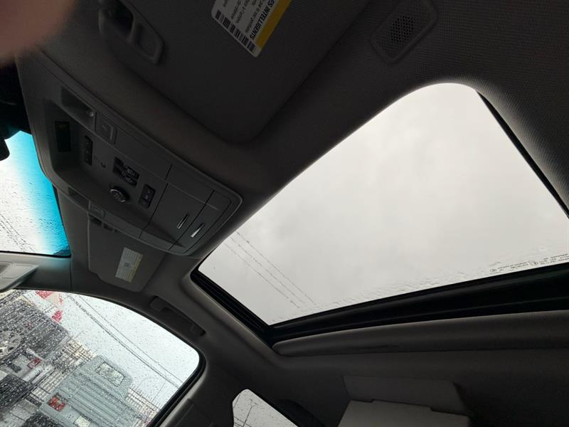 chevrolet Suburban 2018 - 26