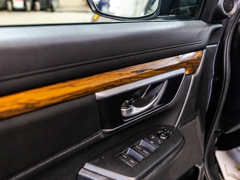 2017 Honda CR-V - Image 11