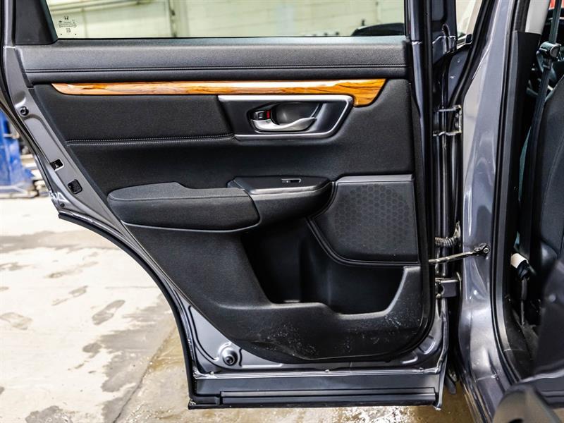 2017 Honda CR-V - Image 12