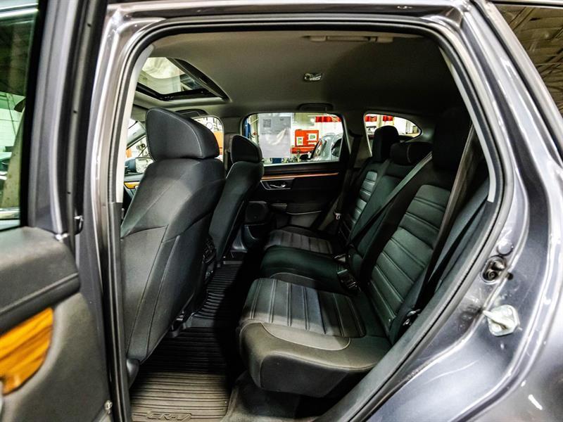 2017 Honda CR-V - Image 13