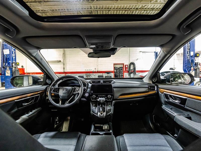 2017 Honda CR-V - Image 14