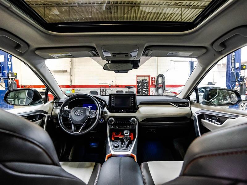 2022 Toyota RAV4 - Image 14