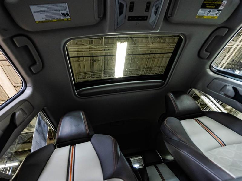 2022 Toyota RAV4 - Image 19