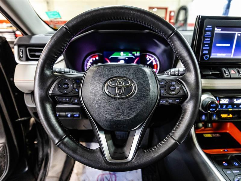2022 Toyota RAV4 - Image 23