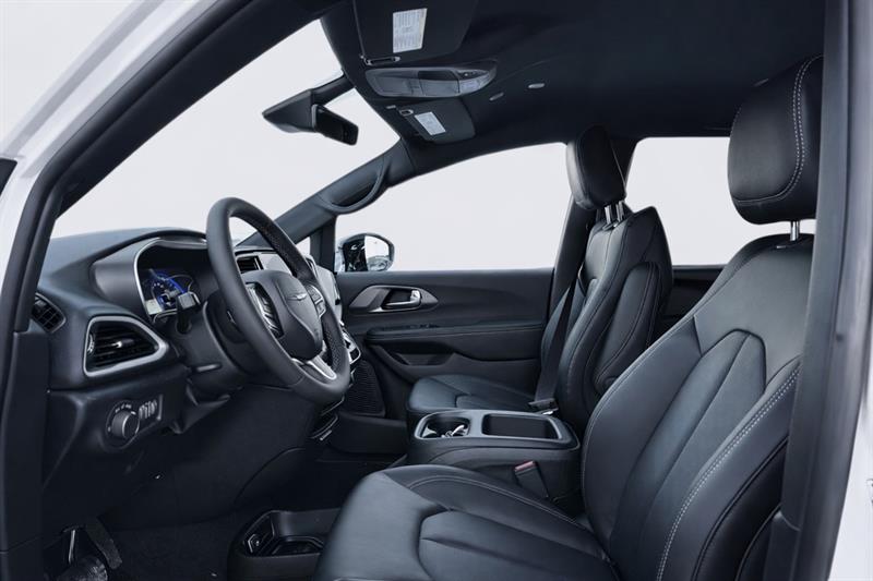 chrysler Grand Caravan 2026 - 3
