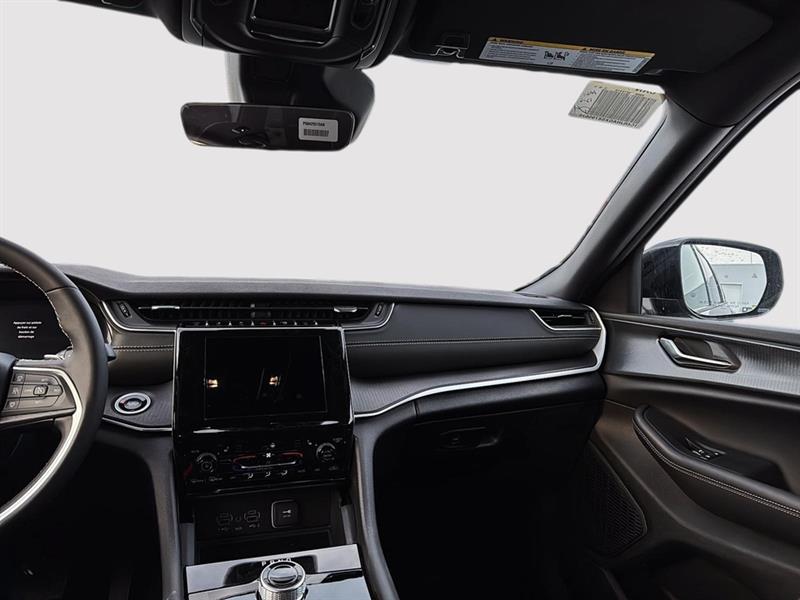 jeep Grand Cherokee 2025 - 17
