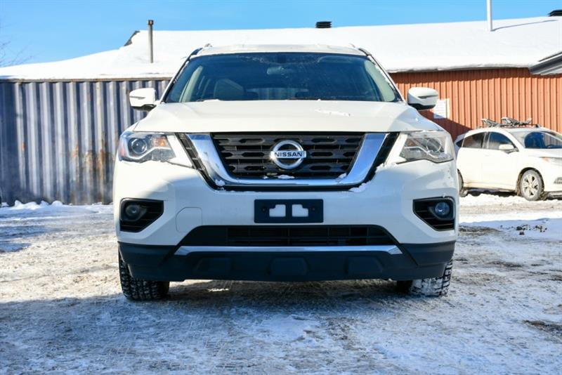 nissan Pathfinder 2017 - 2