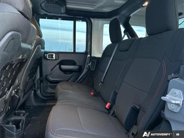 jeep Wrangler 2021 - 26