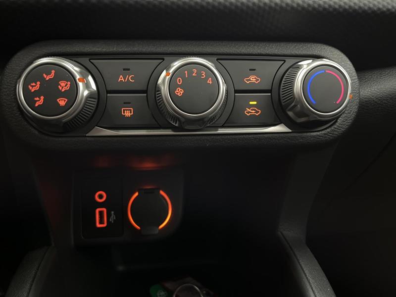 nissan Kicks Play 2025 - 18