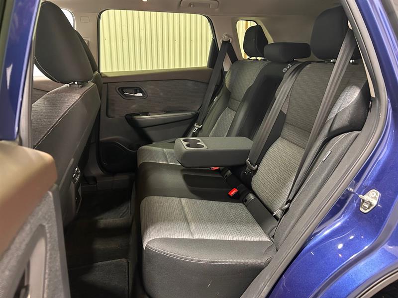 nissan Rogue 2023 - 16