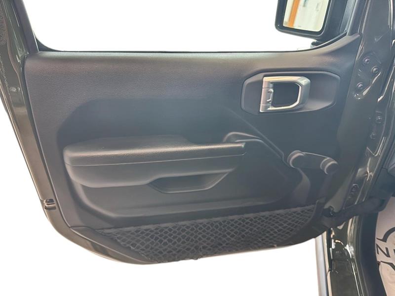 jeep Wrangler 2022 - 11