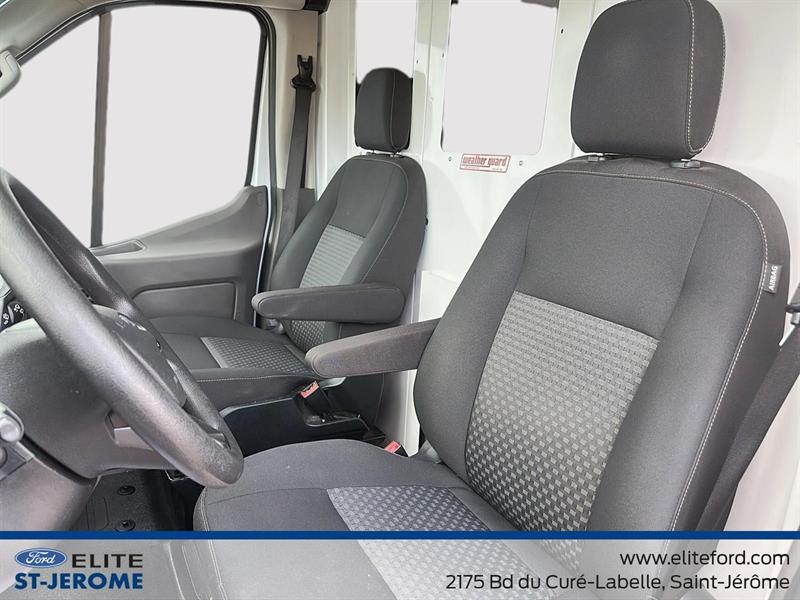 ford Transit fourgon utilitaire 2023 - 15