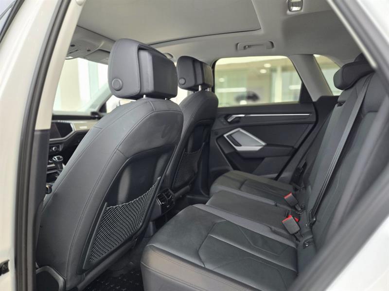 audi Q3 2021 - 10