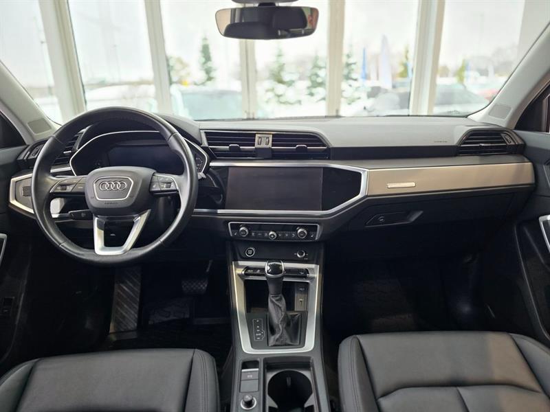 audi Q3 2021 - 11