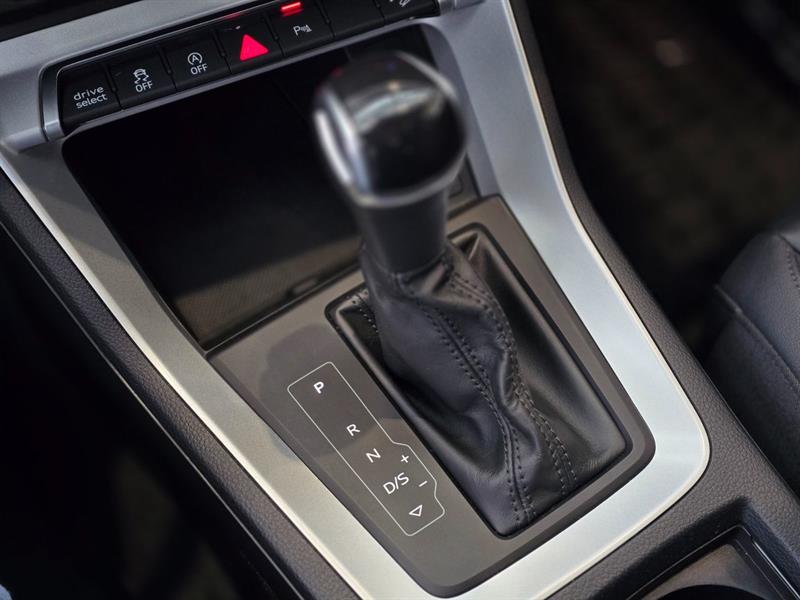 audi Q3 2021 - 16