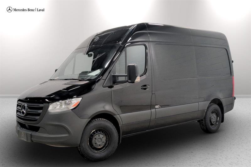 Mercedes-Benz Sprinter Cargo 2500 144 V6 RWD