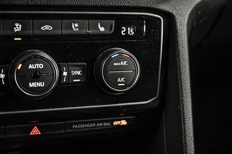 2023 Volkswagen Atlas - Image 25