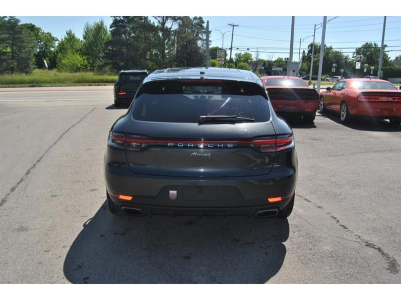 2021 Porsche Macan - Image 4