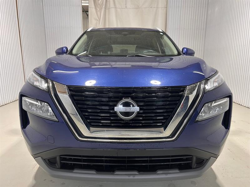 2023 Nissan Rogue - Image 2