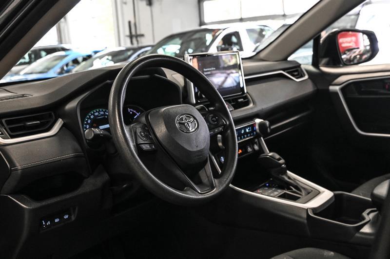 2023 Toyota RAV4 - Image 16