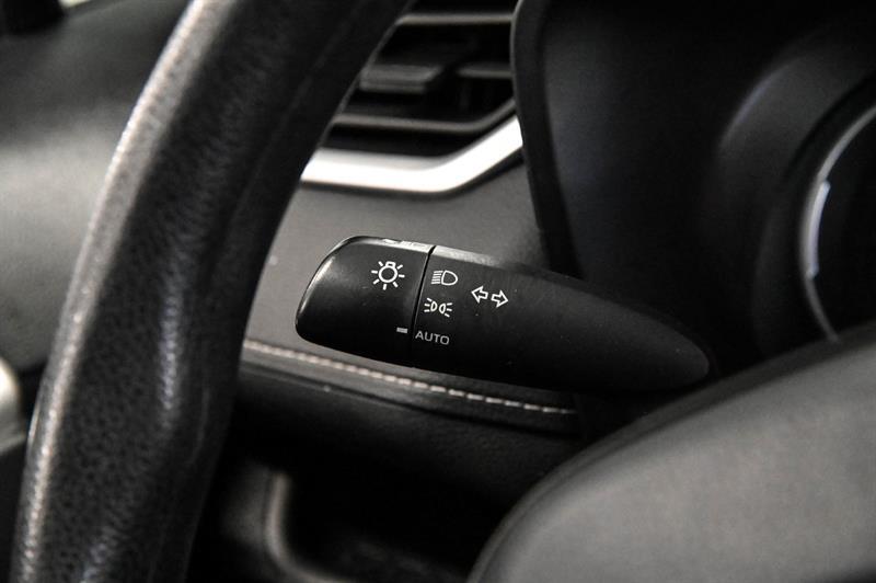 2023 Toyota RAV4 - Image 24