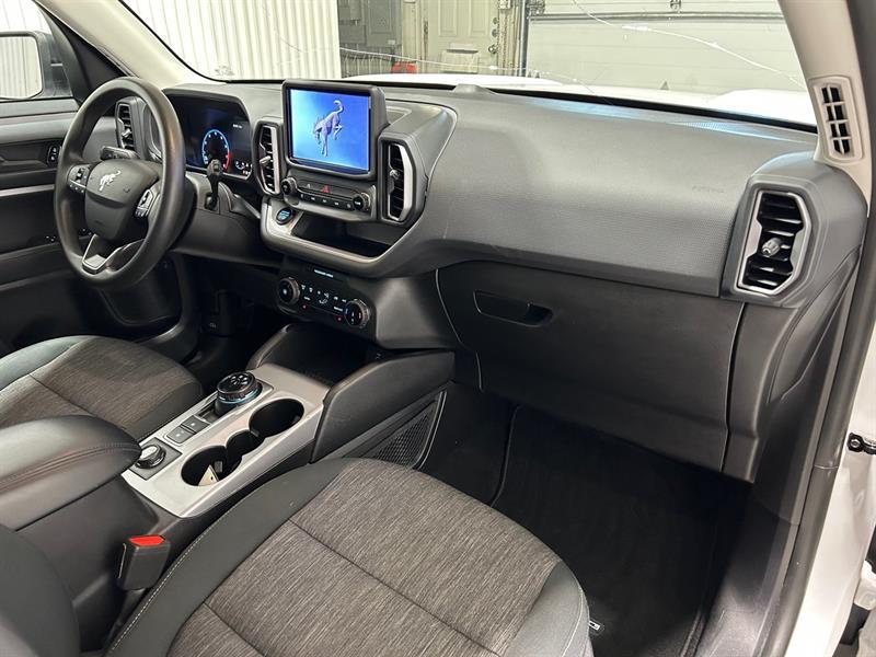 2023 Ford Bronco - Image 21