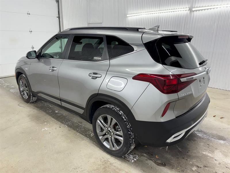 2021 Kia Seltos - Image 8