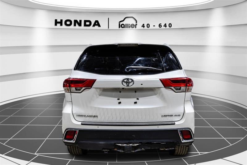 2017 Toyota Highlander - Image 6