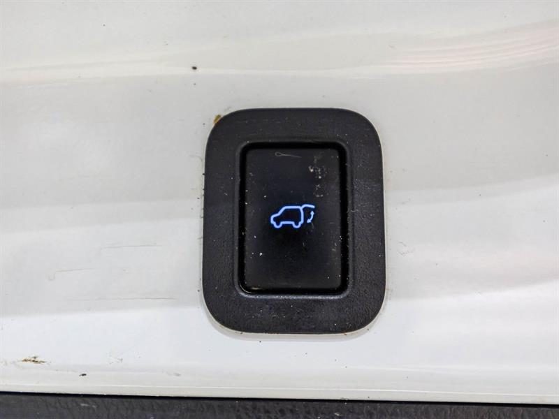 2017 Toyota Highlander - Image 15