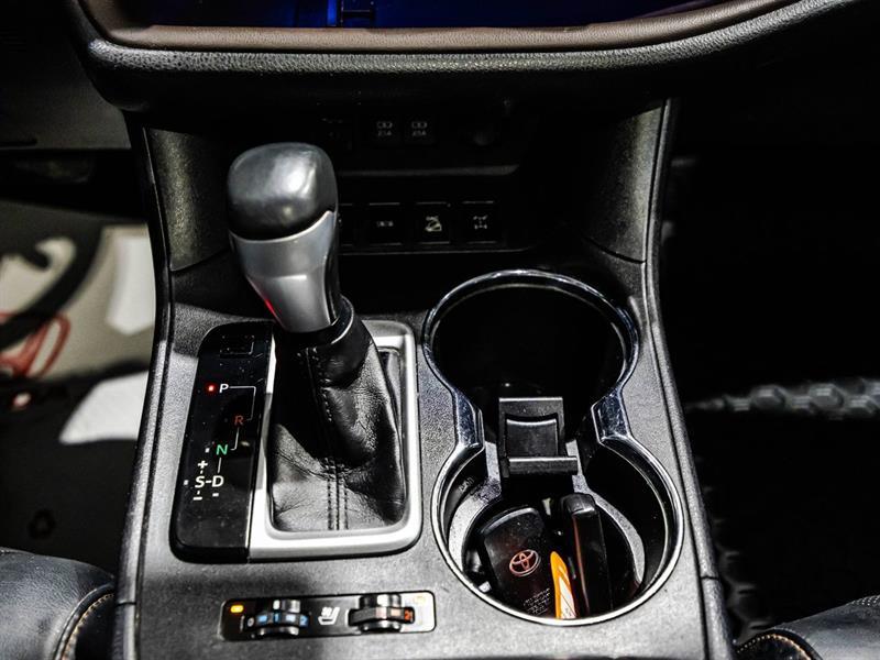 2017 Toyota Highlander - Image 26