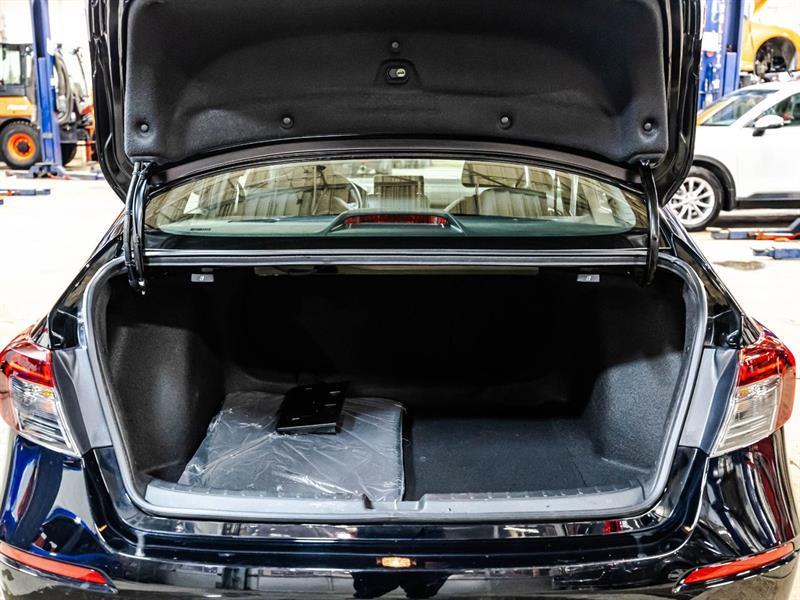 2025 Honda Civic - Image 15