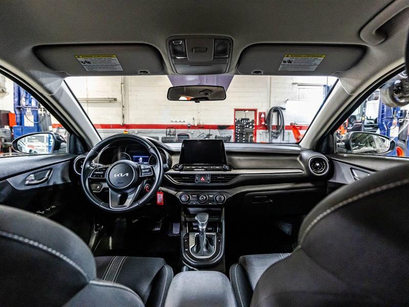 2023 Kia Forte - Image 14