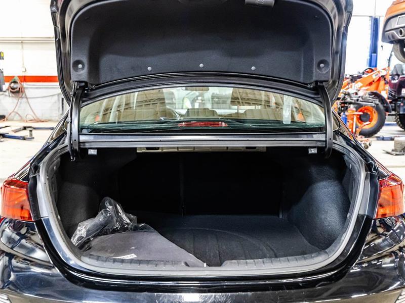 2023 Kia Forte - Image 15