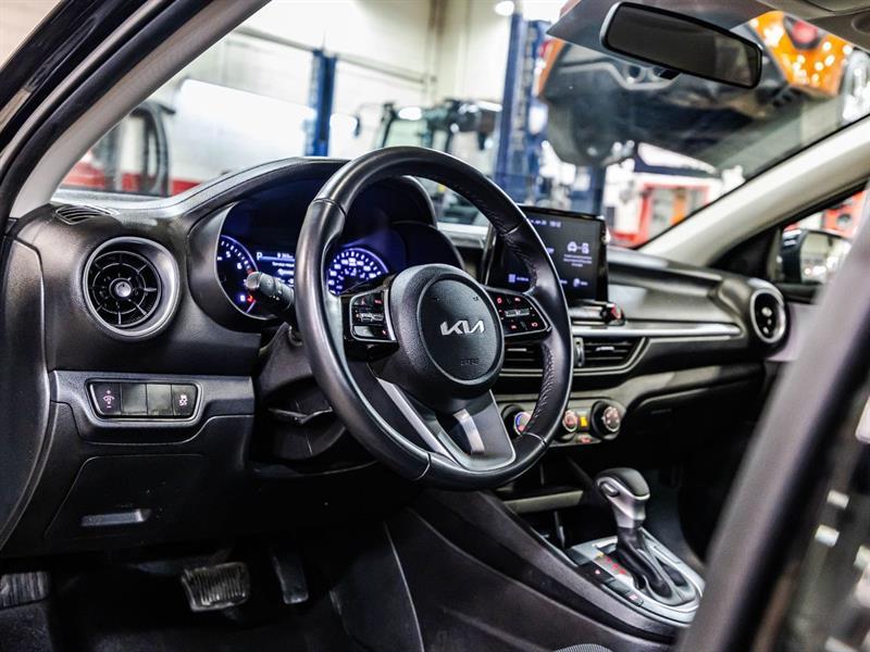 2023 Kia Forte - Image 19