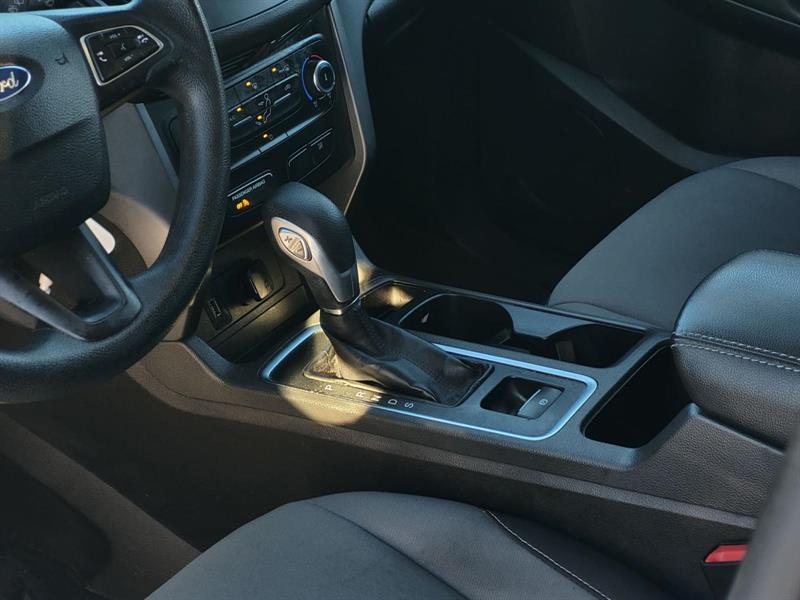 ford Escape 2017 - 16