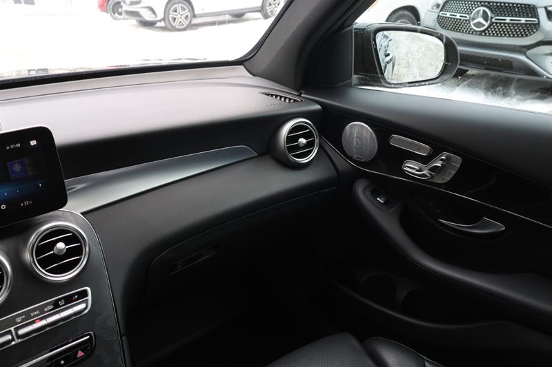 mercedes-benz GLC 2021 - 15