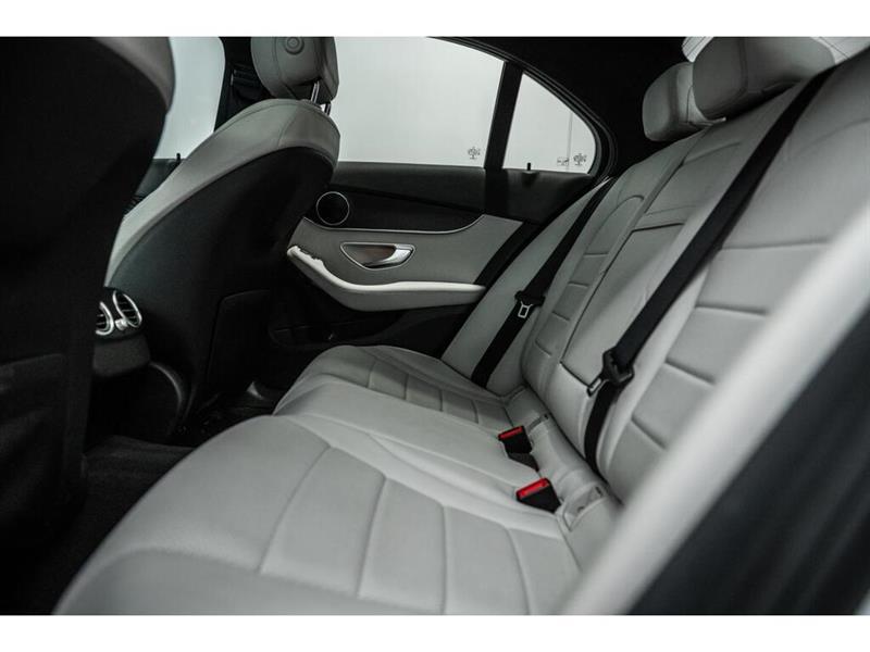 mercedes-benz C300 2016 - 24