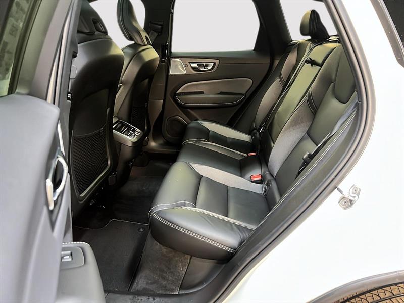 volvo XC60 2022 - 9