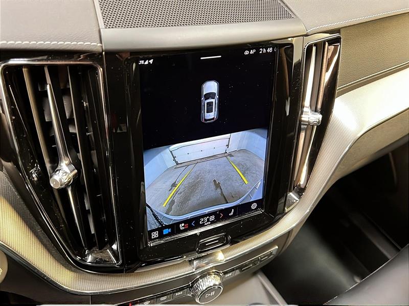 volvo XC60 2022 - 19