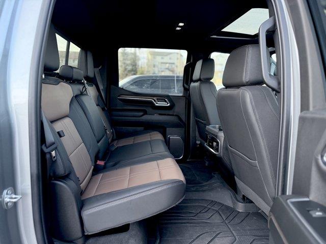 chevrolet Silverado 1500 2024 - 26