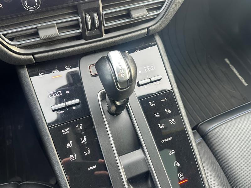 porsche Macan 2023 - 24