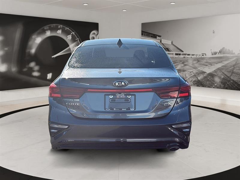 kia Forte 2021 - 3