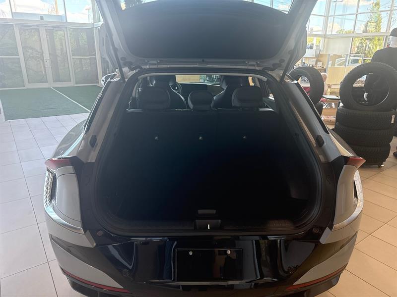 2025 Kia EV6 - Image 10