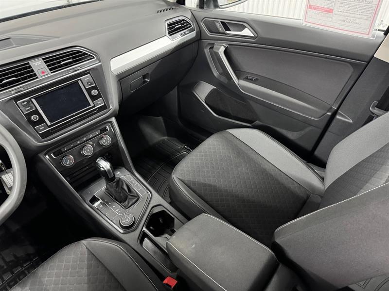 2021 Volkswagen Tiguan - Image 14