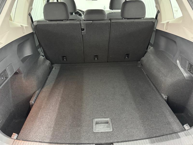 2021 Volkswagen Tiguan - Image 15
