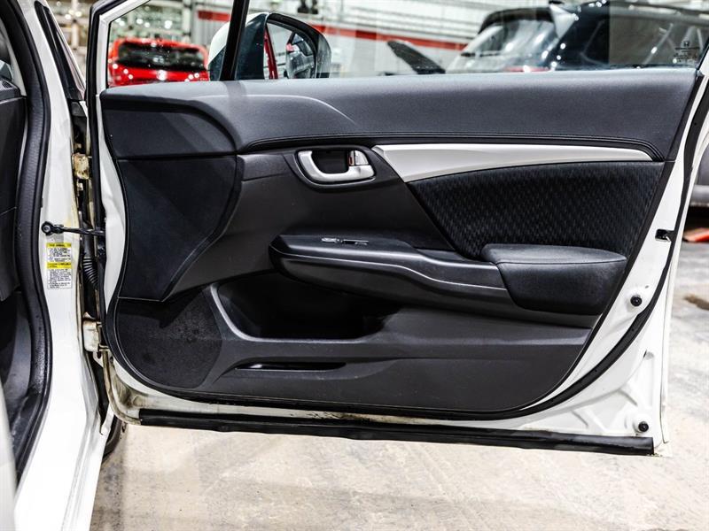 2015 Honda Civic - Image 17